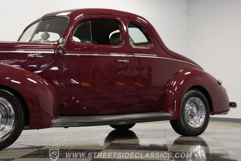 1940 Ford Deluxe