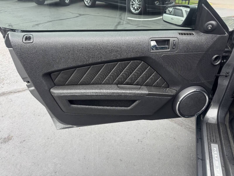 2011 Ford Mustang V6 Premium
