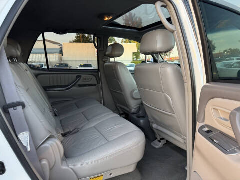 2004 Toyota Sequoia Limited