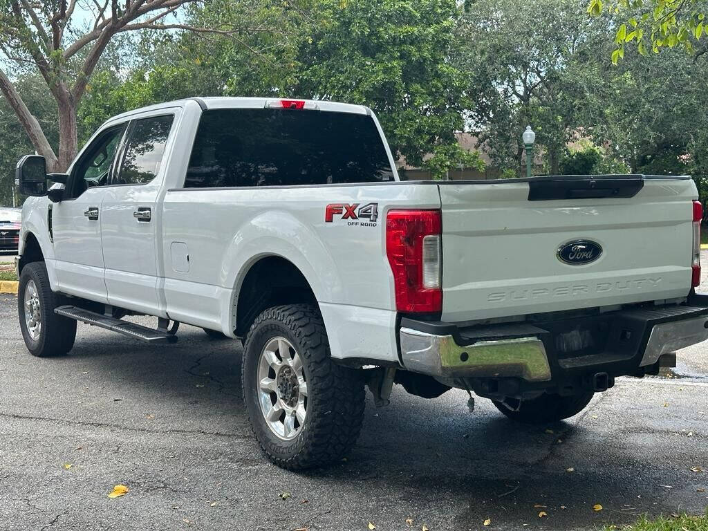 2017 Ford F-250 Pickup - $29,995
