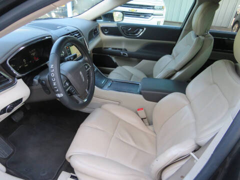 2017 Lincoln Continental Select