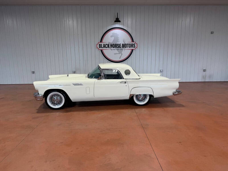 1957 Ford Thunderbird
