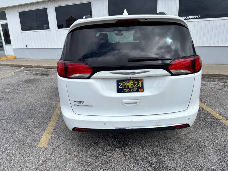 2019 Chrysler Pacifica Touring L