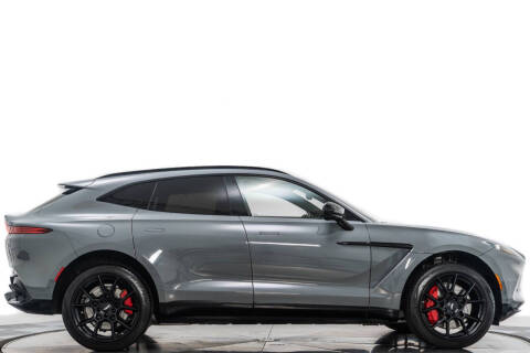 2022 Aston Martin DBX