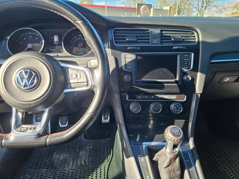 2016 Volkswagen Golf GTI