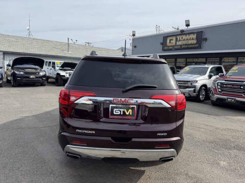 2018 GMC Acadia Denali