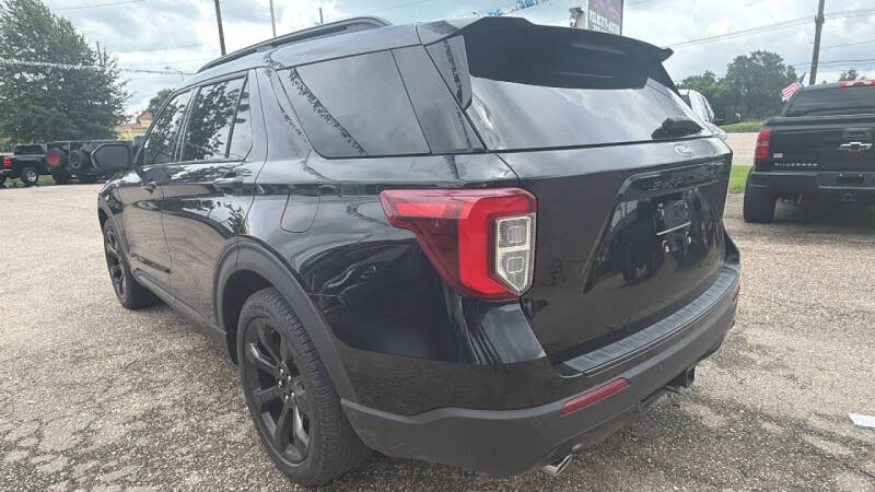 2022 Ford Explorer ST-Line