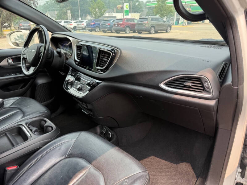 2020 Chrysler Pacifica Launch Edition