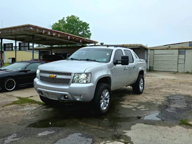 2011 Chevrolet Avalanche LT