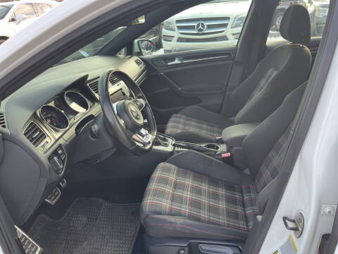 2015 Volkswagen Golf GTI S