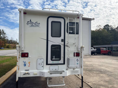2004 Eagle Cap 950 Intermountain RV