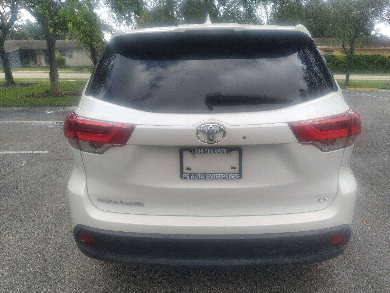 2019 TOYOTA Highlander SUV / Crossover - $27,999