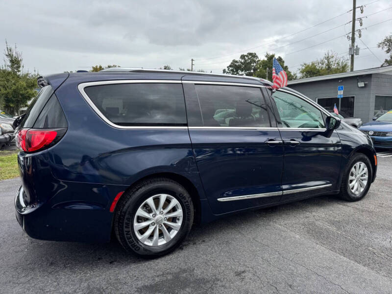 2018 Chrysler Pacifica Touring L