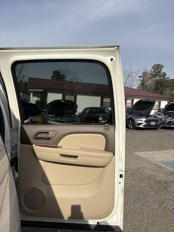 2012 Chevrolet Avalanche LTZ