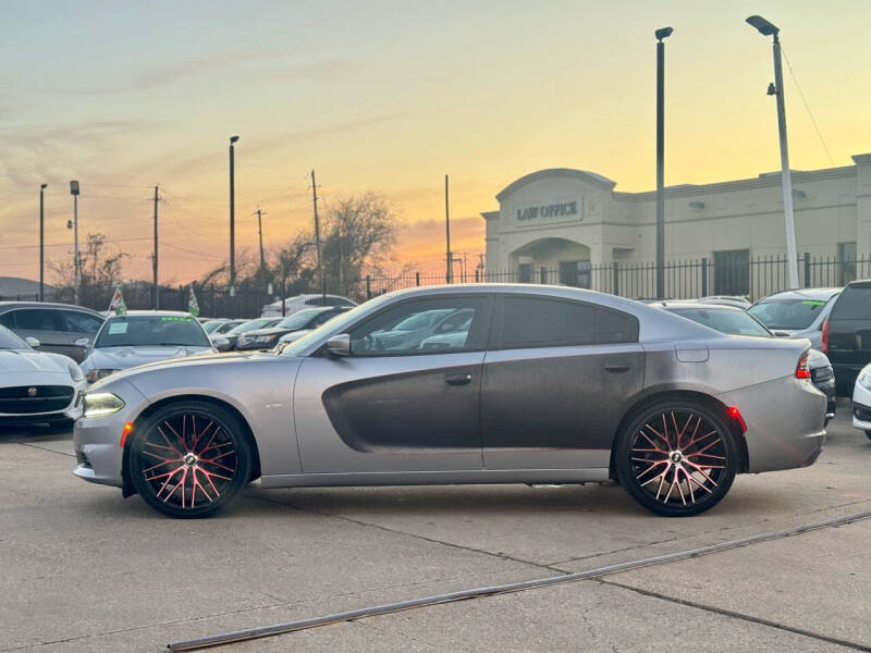 2016 Dodge Charger SE