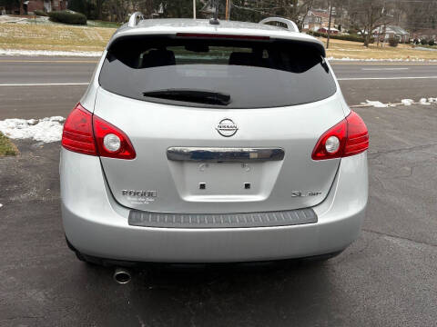 2011 Nissan Rogue SV