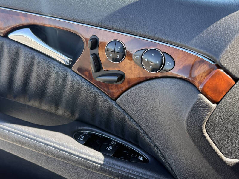 2004 Mercedes-Benz E-Class E 320