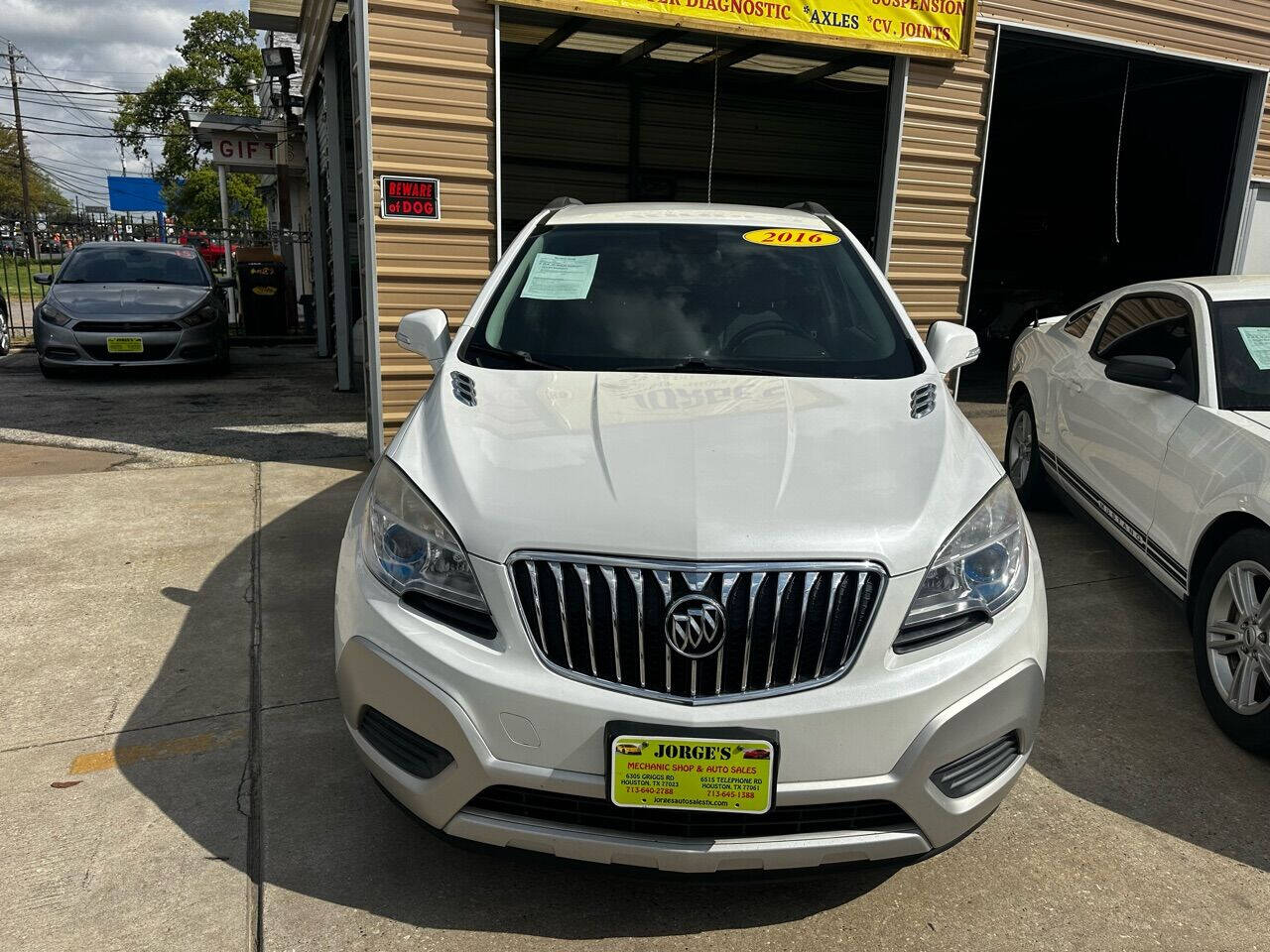 White 2016 Buick Encore Base Base 4dr Crossover 2