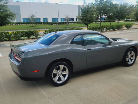 2019 Dodge Challenger SXT