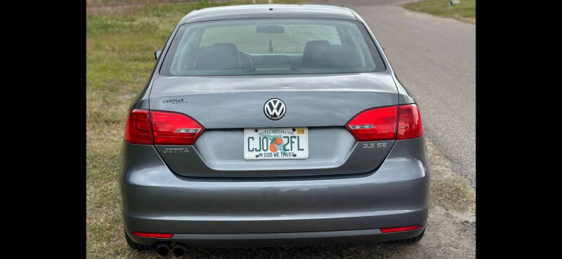 2012 Volkswagen Jetta SE photo 8