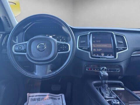 2018 Volvo XC90 T6 Momentum