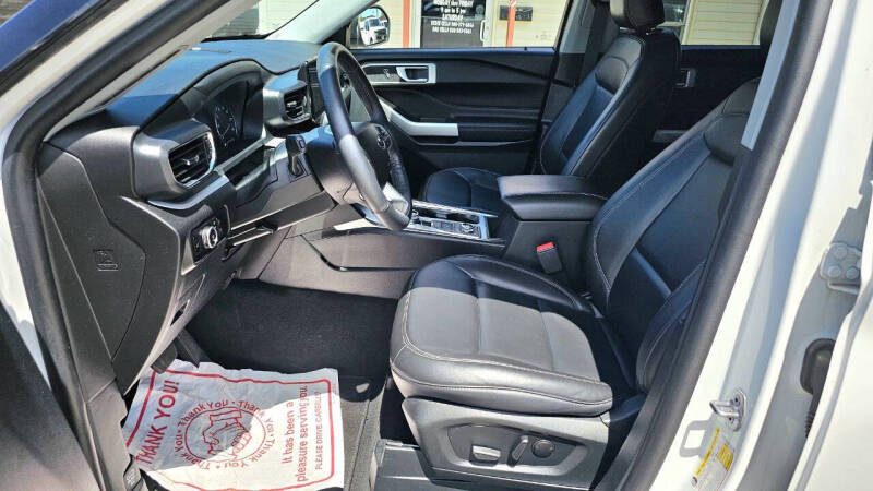 2023 Ford Explorer XLT