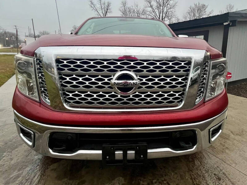 2017 Nissan Titan SL