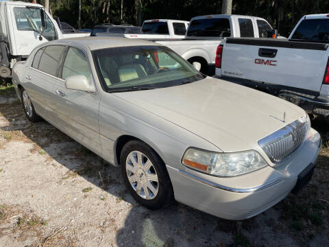 2004 Lincoln Town Car for sale at Harbor Oaks Auto Sales in Port Orange FL