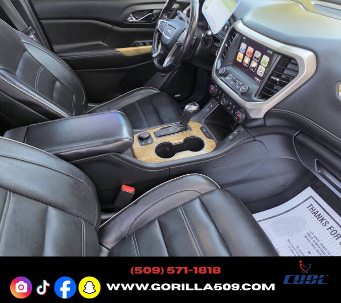 2017 GMC Acadia Denali