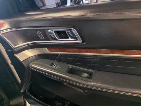 2018 Ford Explorer Platinum