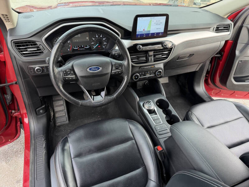 2020 Ford Escape SEL