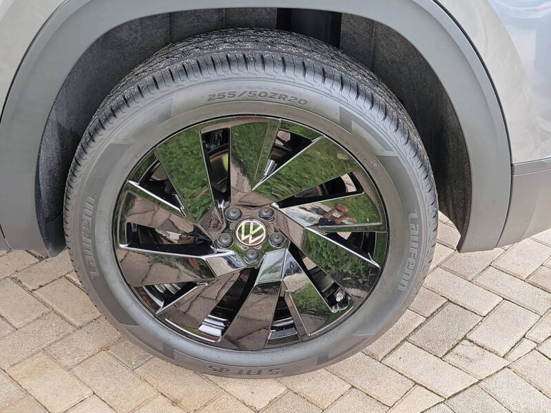 2024 Volkswagen Atlas Cross Sport SE