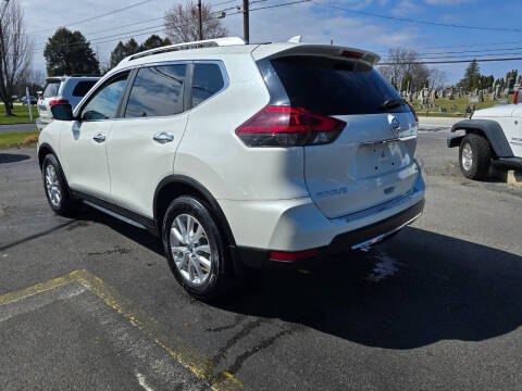 2018 Nissan Rogue SV