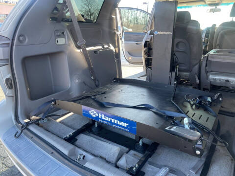 2006 Toyota Sienna LE 8 Passenger