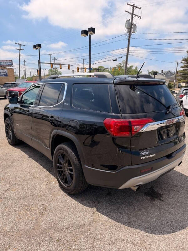 2018 GMC Acadia SLE-2