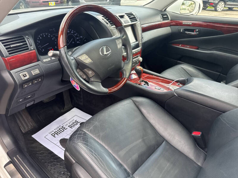 2011 Lexus LS 460