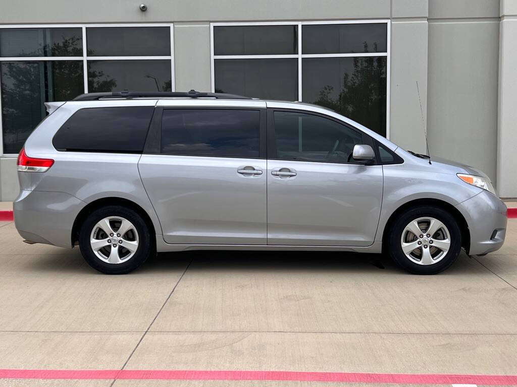 2013 Toyota Sienna for sale at Executive Auto Sales DFW LLC in Arlington, TX