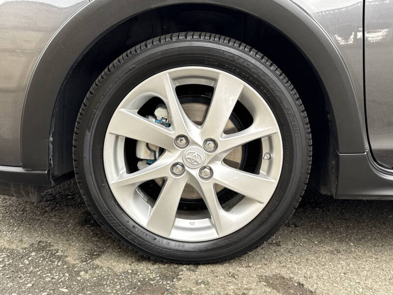 2018 Toyota Prius c Four