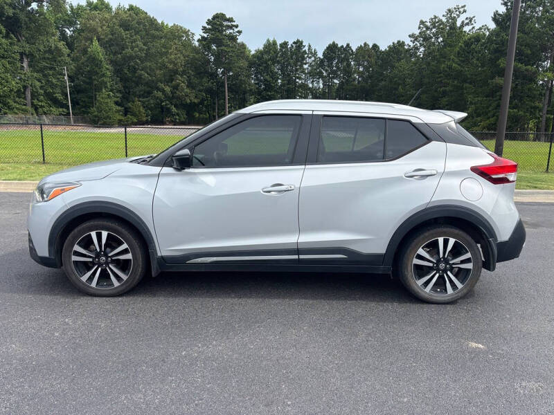 2019 Nissan Kicks SR