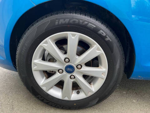 2012 Ford Fiesta SE