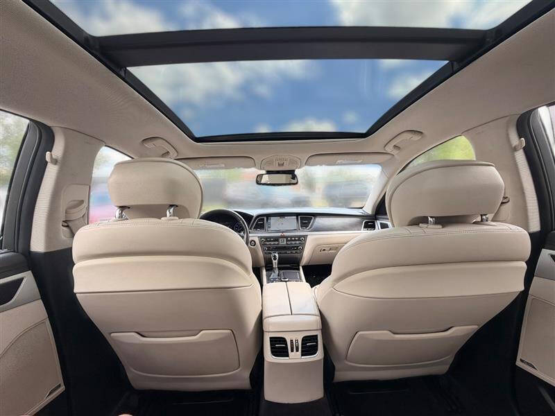 2017 Genesis G80