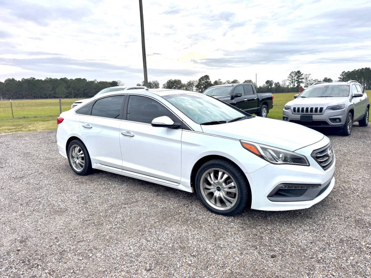 2017 Hyundai SONATA for sale at Grace Motors in Columbia, AL