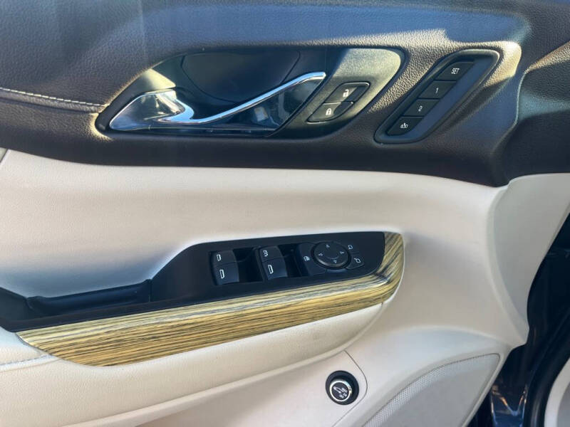 2019 GMC Acadia Denali
