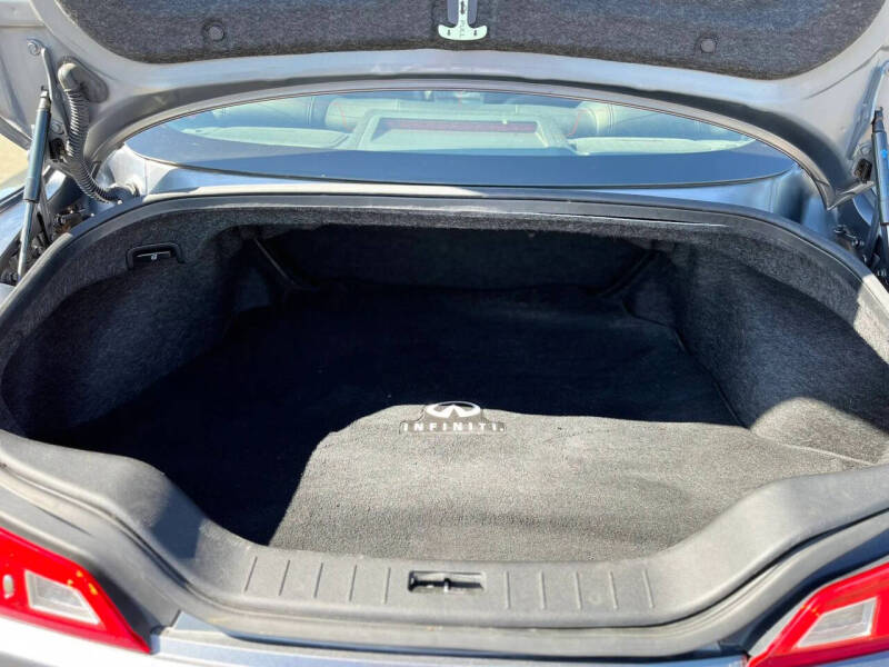 2015 Infiniti Q60 Coupe