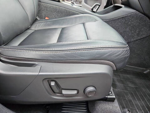 2022 Volvo XC40 T5 Momentum