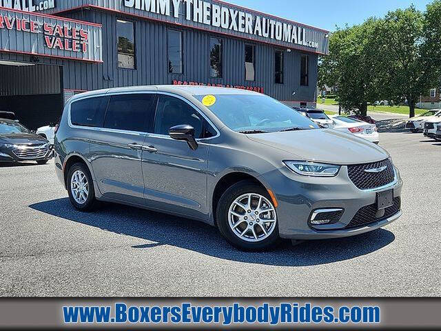 2025 Chrysler Pacifica Select