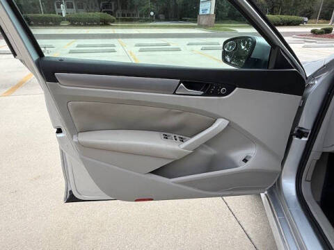 2015 Volkswagen Passat 1.8T Wolfsburg Edition