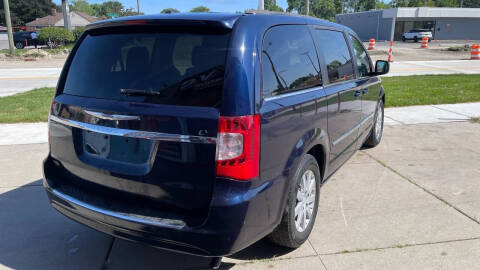 2014 Chrysler Town and Country Touring