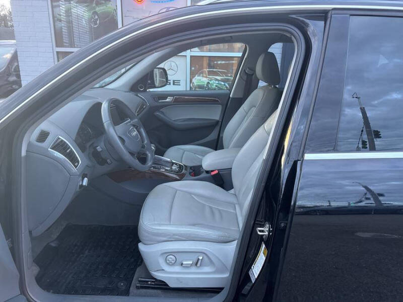 2017 Audi Q5 2.0T quattro Premium Plus