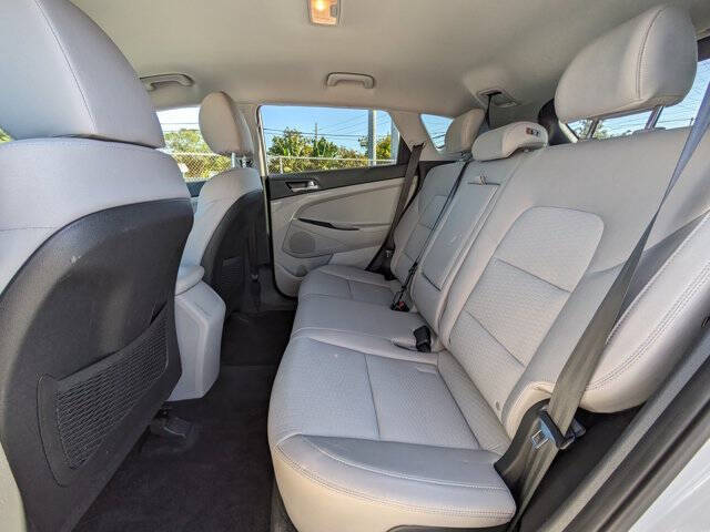 2021 Hyundai Tucson SE